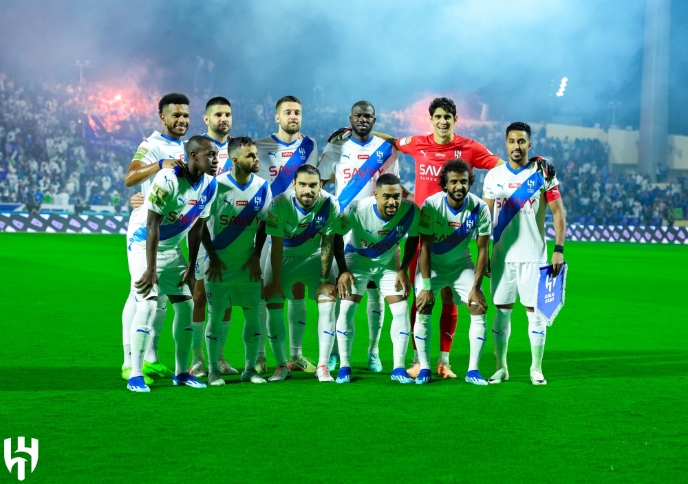 الجمعة.. الهلال يختبر صدارته باستقبال التعاون