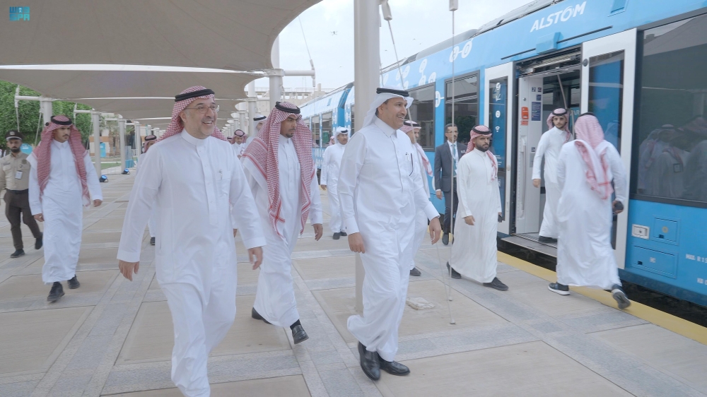 الأولى بالشرق الأوسط.. انطلاق تجارب القطار الهيدروجيني في المملكة