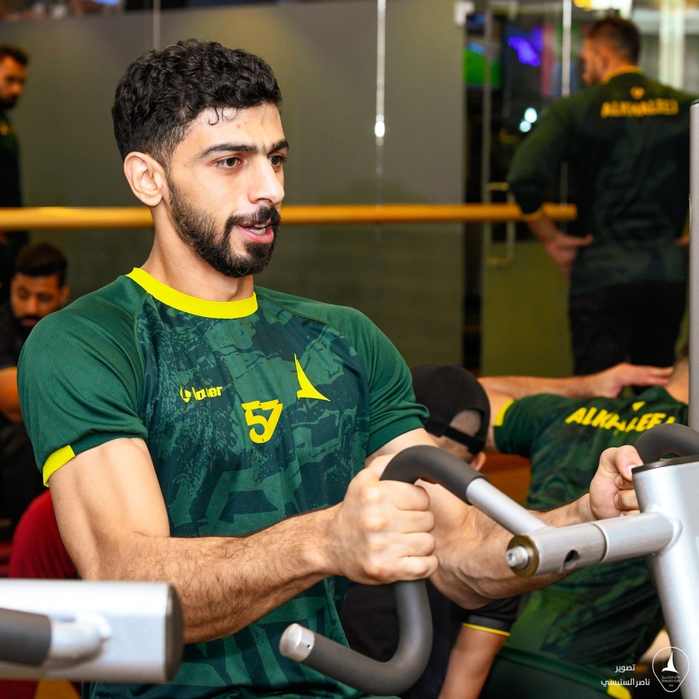 يد الخليج تدشن تدريباتها في الكويت