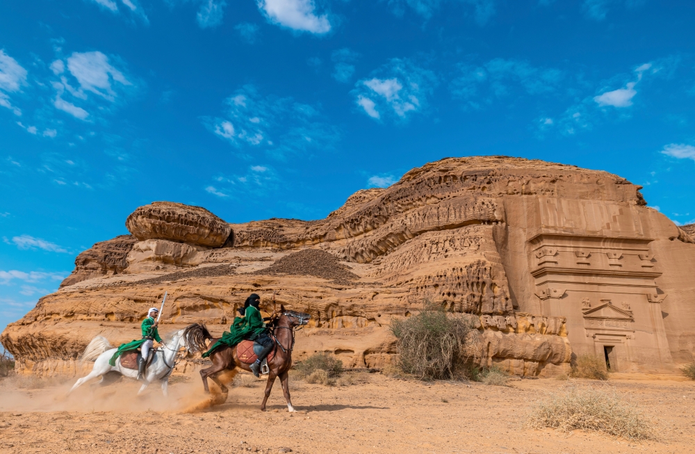 محافظة العلا تستقبل شعلة دورة الألعاب السعودية 2023