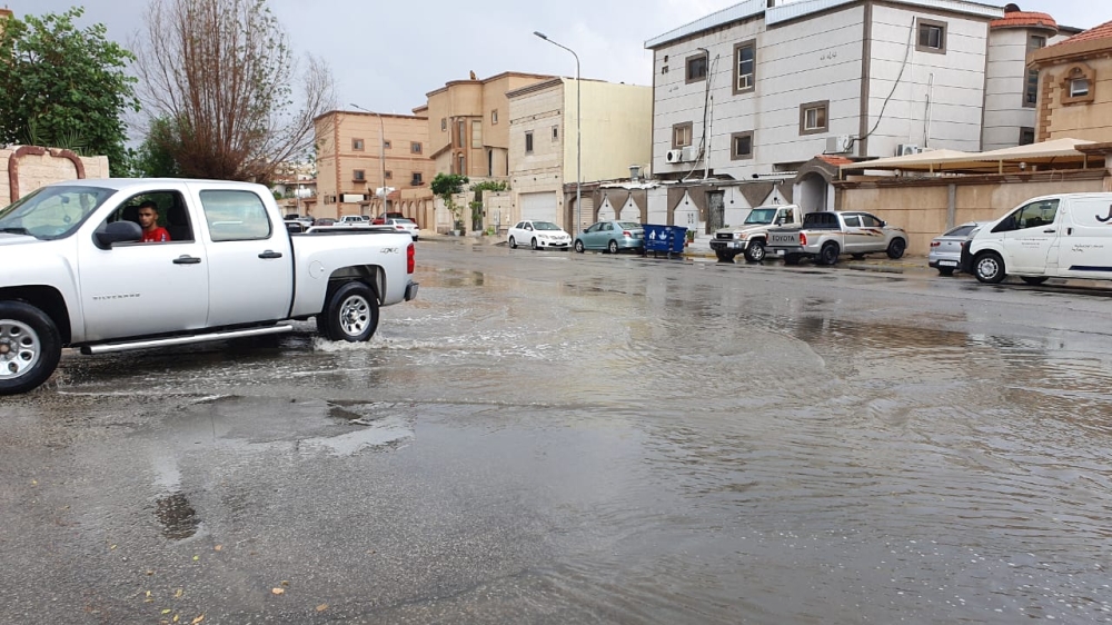صور.. أمطار غزيرة على الشرقية تستمر حتى المساء