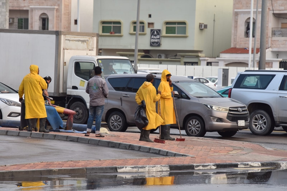 صور.. أمطار غزيرة على الشرقية تستمر حتى المساء