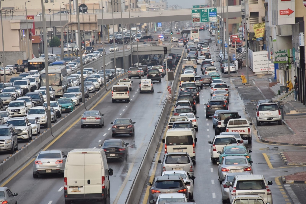 صور.. أمطار غزيرة على الشرقية تستمر حتى المساء