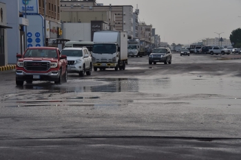 صور.. أمطار غزيرة على الشرقية تستمر حتى المساء