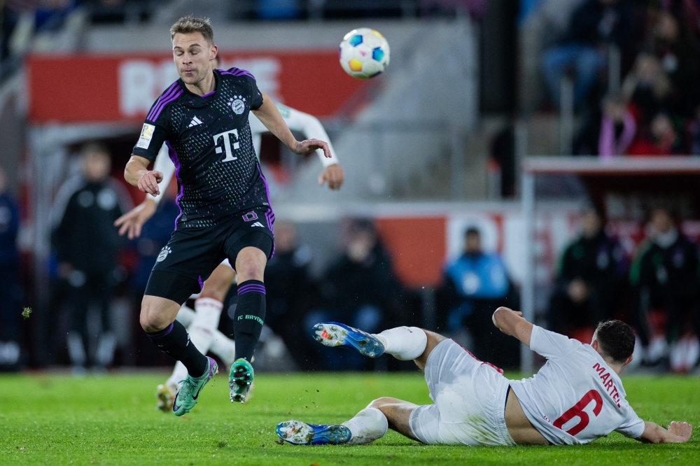 بايرن ميونخ يفوز على كولن ويتصدر الدوري الألماني مؤقتًا