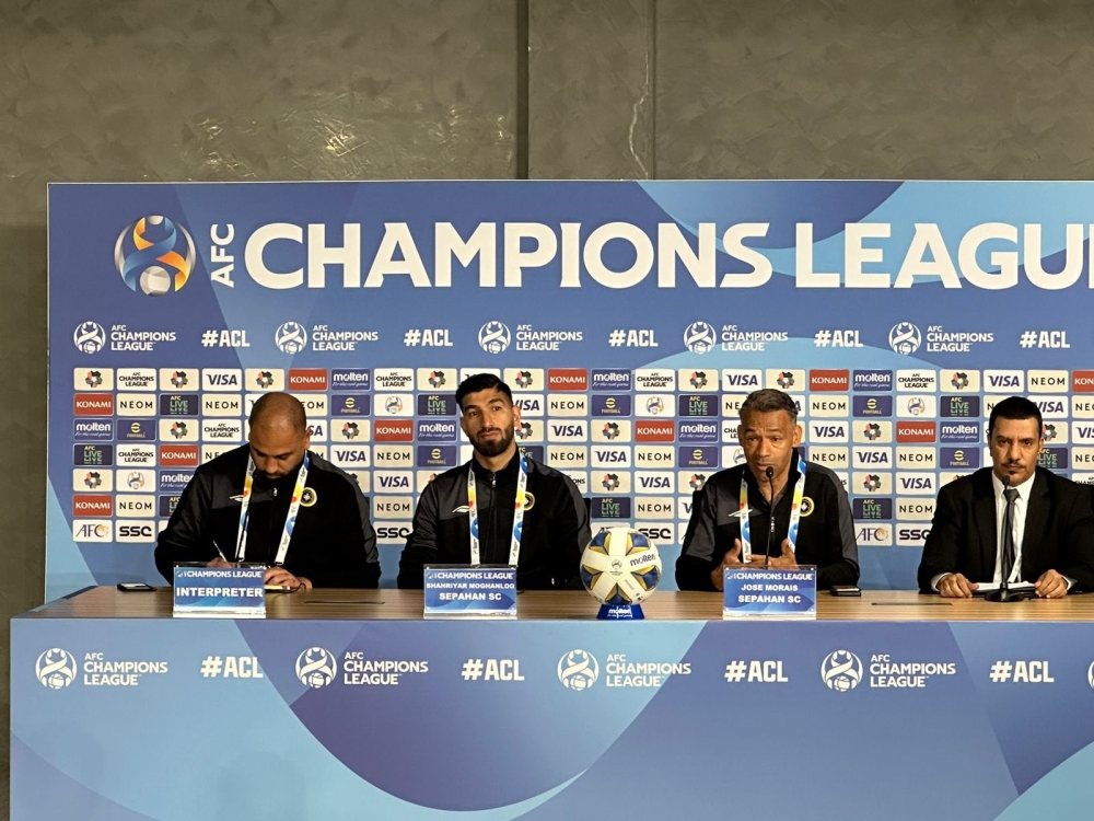 مدرب سباهان: أعرف لاعبي الاتحاد.. وسعيد بالمواجهة