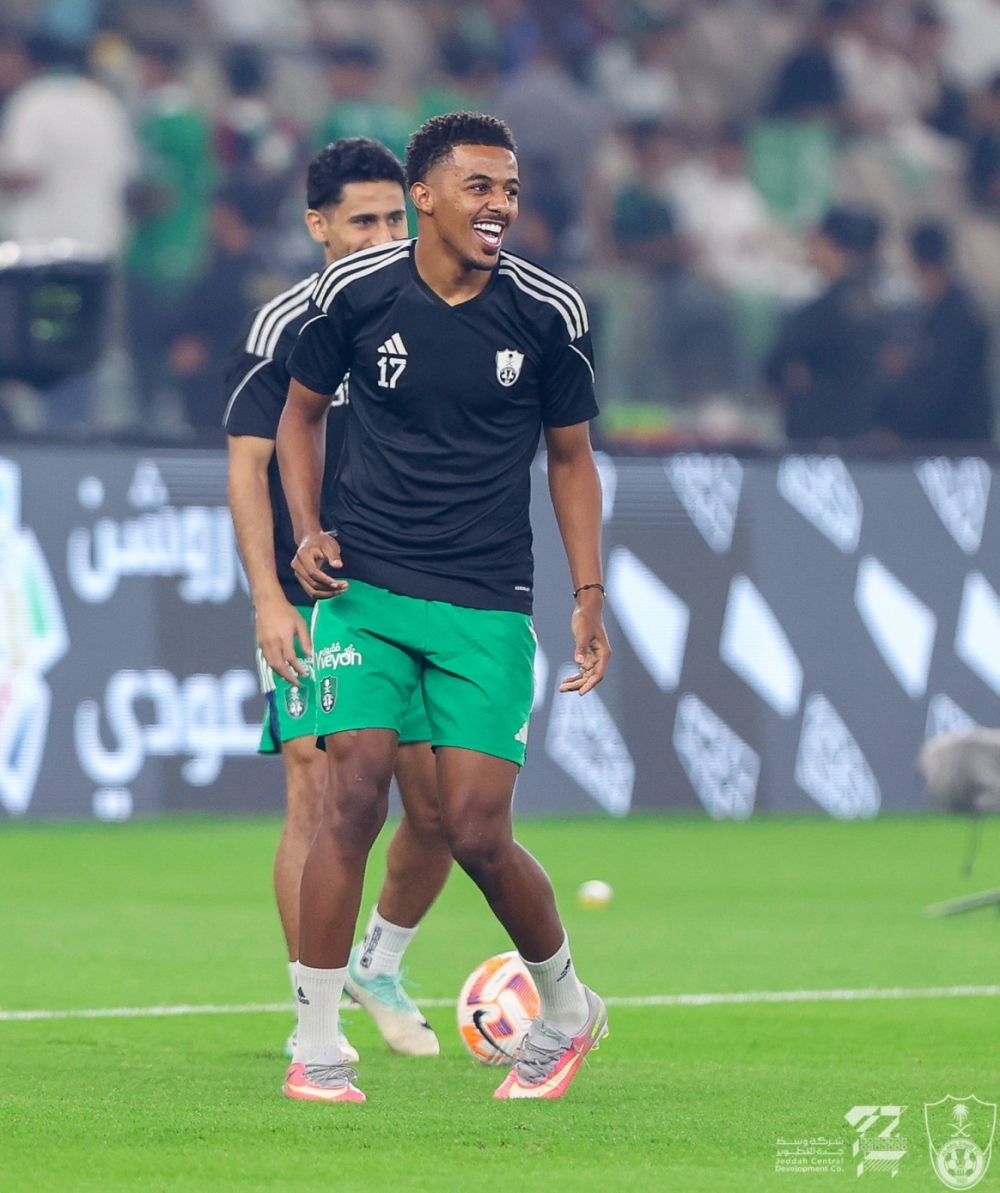 الأهلي يعلن إصابة هيثم عسيري