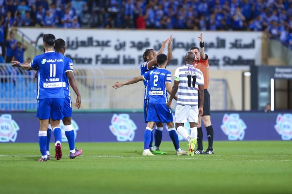 الجمعة.. قطار الهلال يستهدف نقاط الطائي
