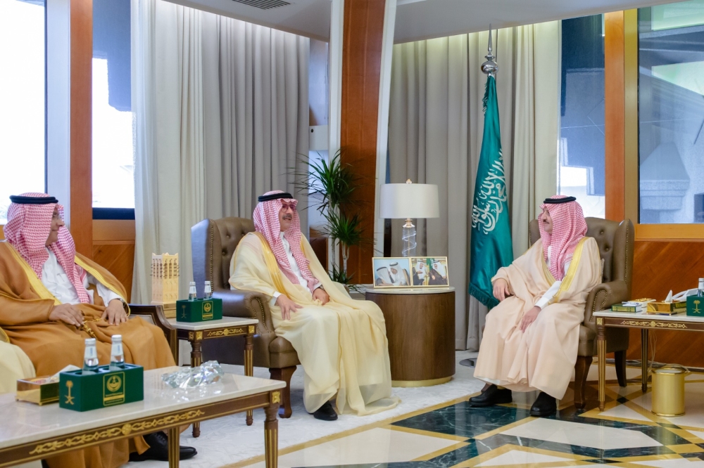 أمير الشرقية يستقبل مجلس إدارة 'سابك'