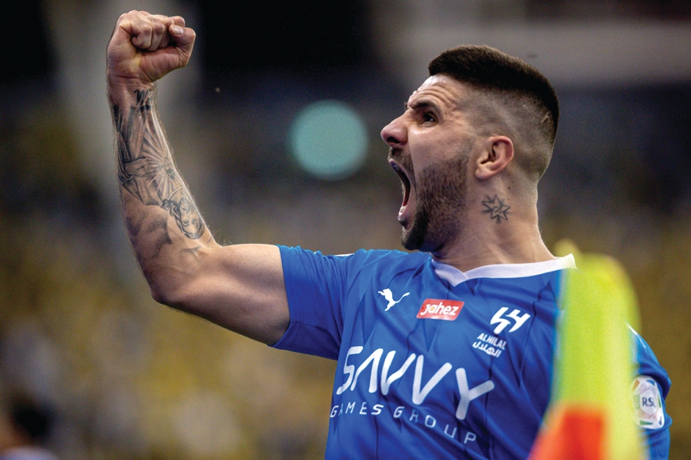 ماكينة أهداف ميتروفيتش تتواصل مع الهلال