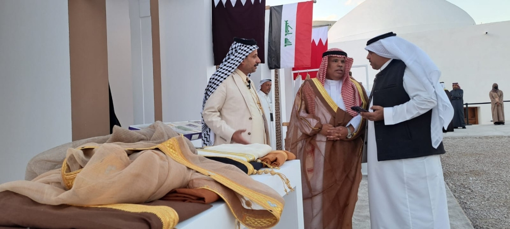 اشتهروا بعمل البشت الحساوي - اليوم