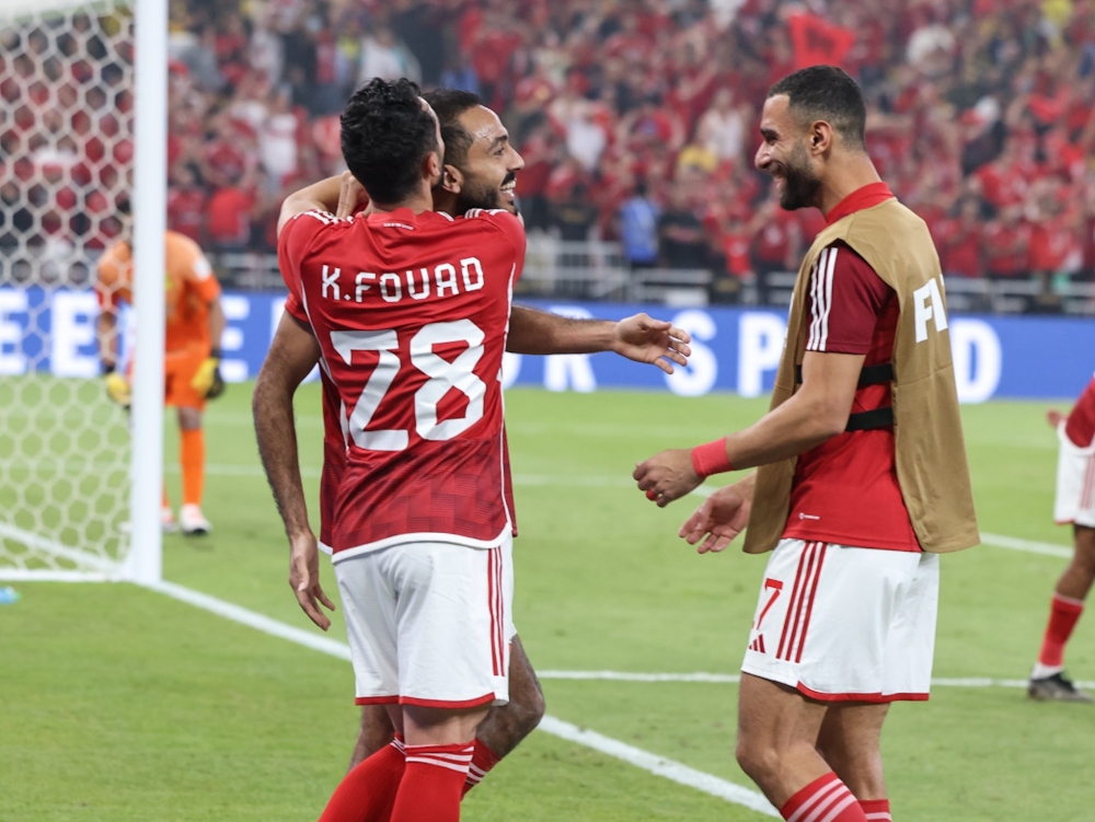 الأهلي المصري يعاقب موديست وينتظر قرار فيفا