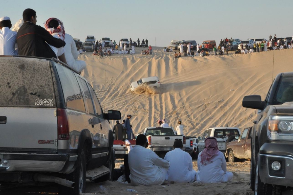 مواطنون في وداع طعس الهافون - اليوم 