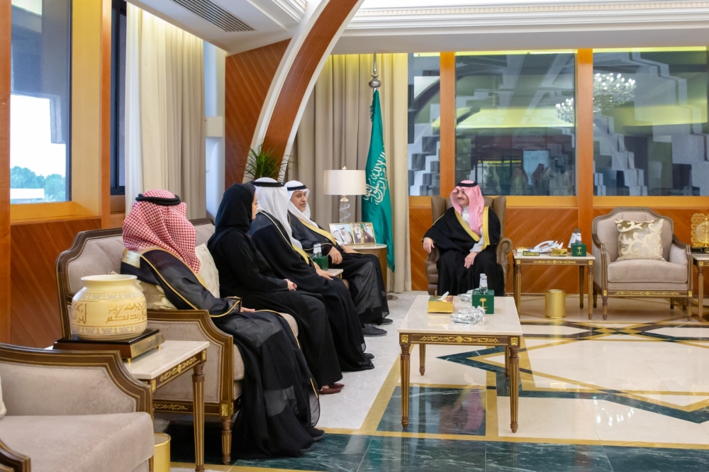 أمير الشرقية يستقبل رئيس الهيئة الملكية للجبيل وينبع