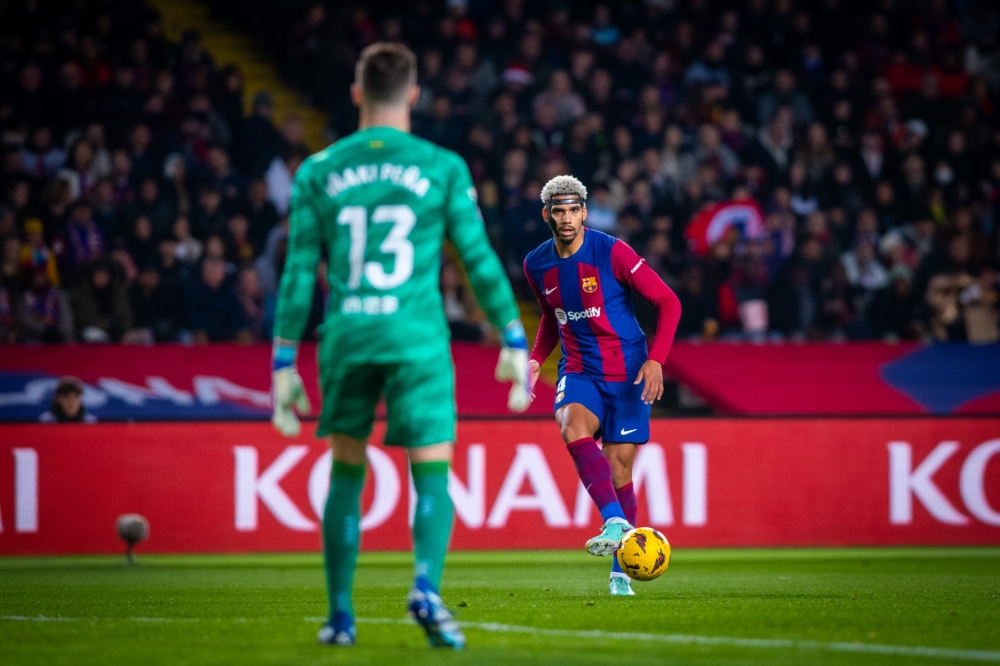 الدوري الإسباني.. برشلونة يفوز على ألميريا