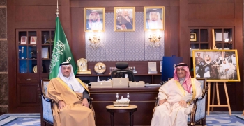 محافظ الأحساء يبحث مع وزير التعليم خطط الوزارة بالمحافظة