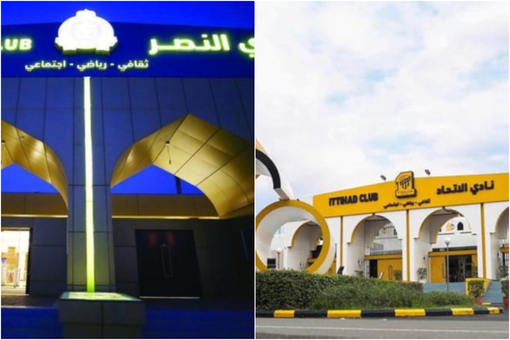 لاعبون ارتدوا قميص الناديين