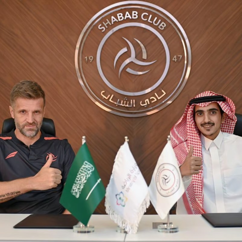 بعد إقالته.. ماذا قدم بيسكان مع الشباب؟