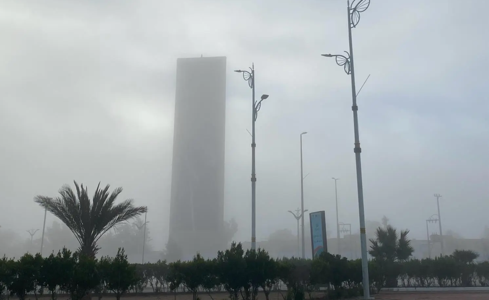 بالصور.. الضباب يغطي أجواء محافظة طريف