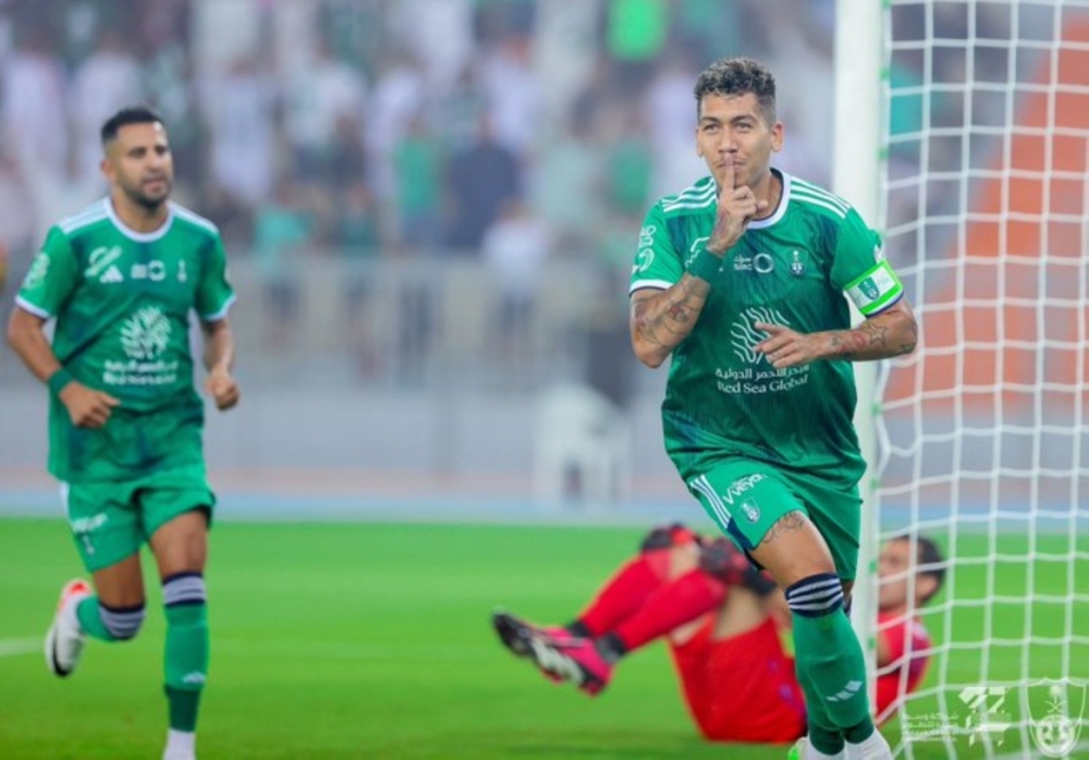 الاتفاق يقترب من ضم فيرمينو من الأهلي