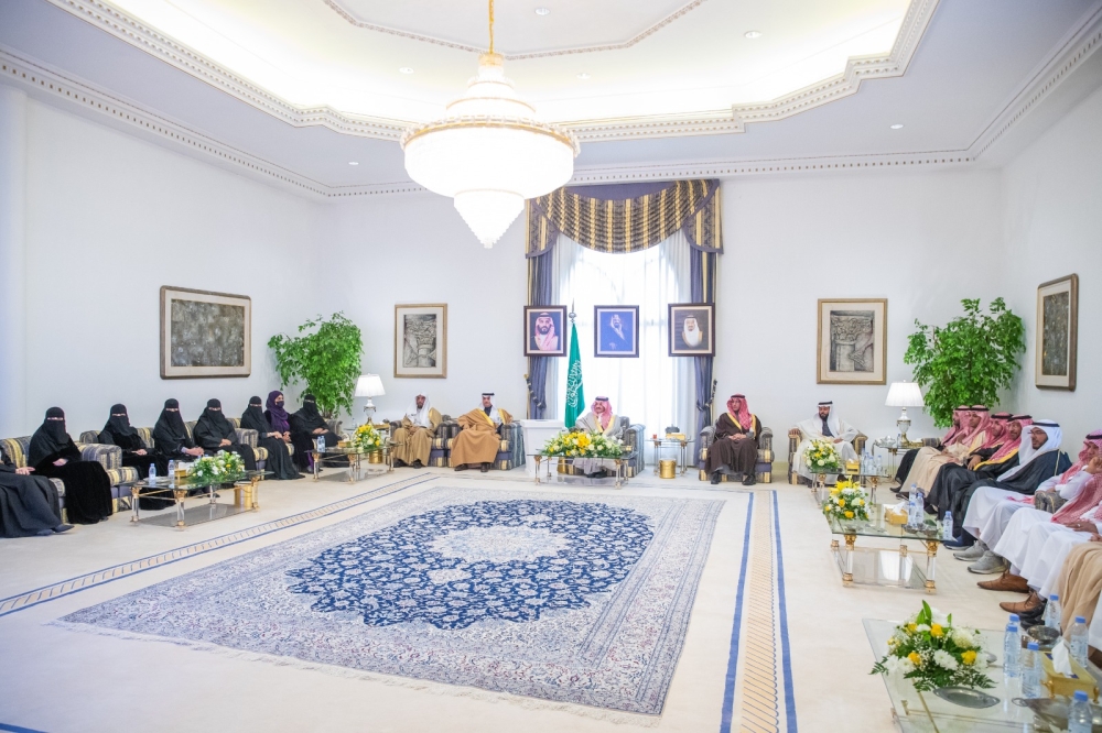 الهوية البصرية والخطة التشغيلية لجمعية أفلاذ لتنمية الطفل - اليوم