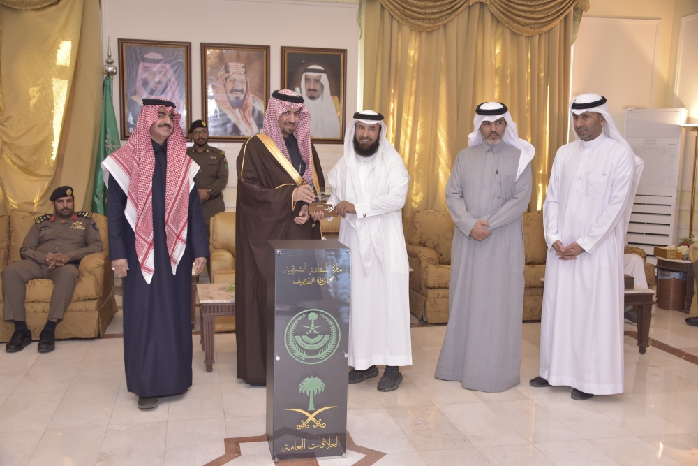 محافظ القطيف: عرض 'الرامس للسيارات' نقلة نوعية تعزز السياحة بالمحافظة