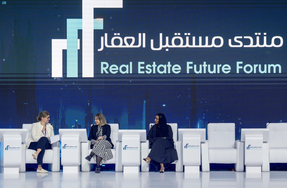 46 % من العمل في «روشن» يعتمد على العنصر النسائي