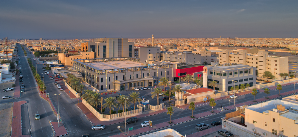 إجراء جراحة ناجحة لمرض نادر بالقولون في مستشفى المواساة بالدمام