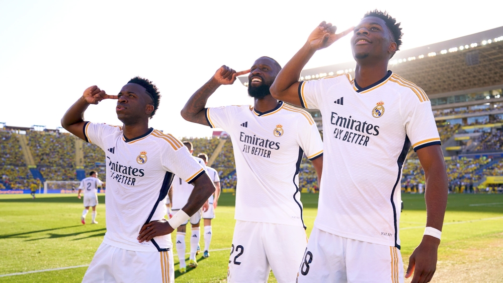 ريال مدريد يتصدر الليجا بثنائية في مرمى لاس بالماس