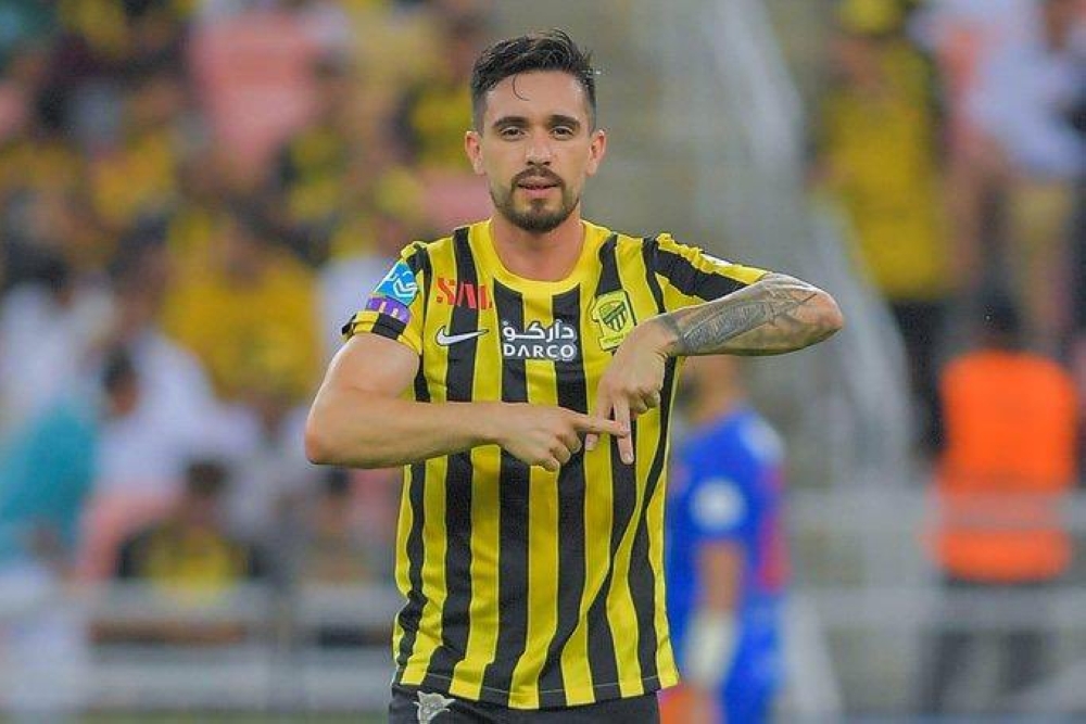 وكيل كورنادو يعلن رحيل اللاعب عن الاتحاد رسميًا