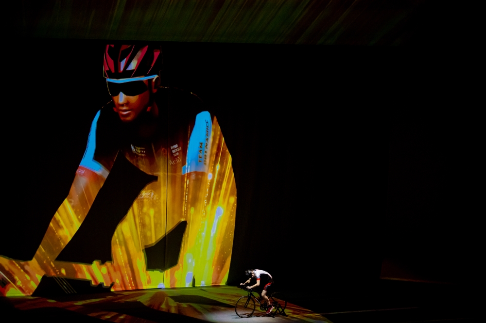 البريطاني سايمون بيتس بطلًا لطواف العلا 2024