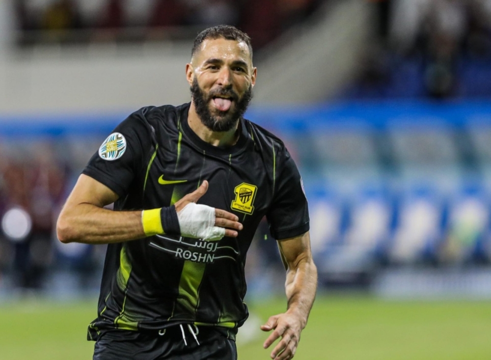 اليوم.. بنزيما يعود إلى تدريبات الاتحاد