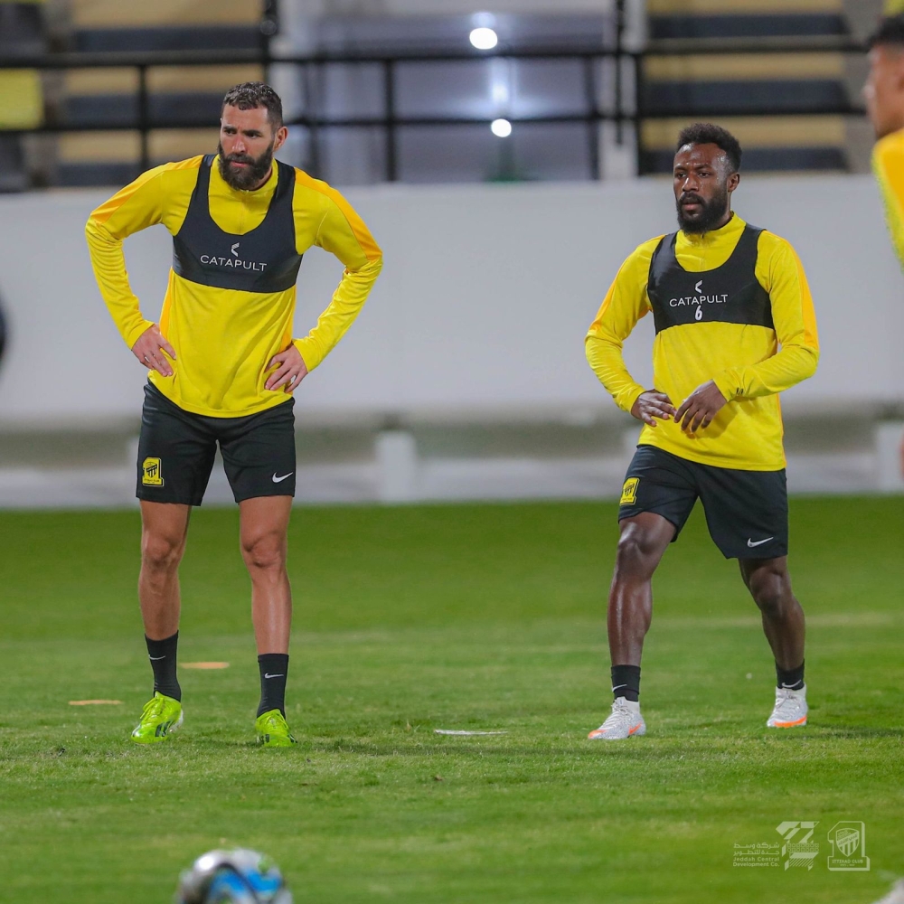 بنزيما ينتظم في التدريبات الجماعية لـ الاتحاد