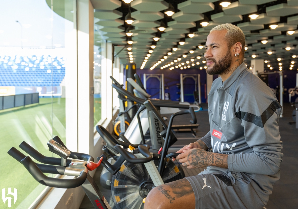 نيمار يبدأ التأهيل بمقر الهلال