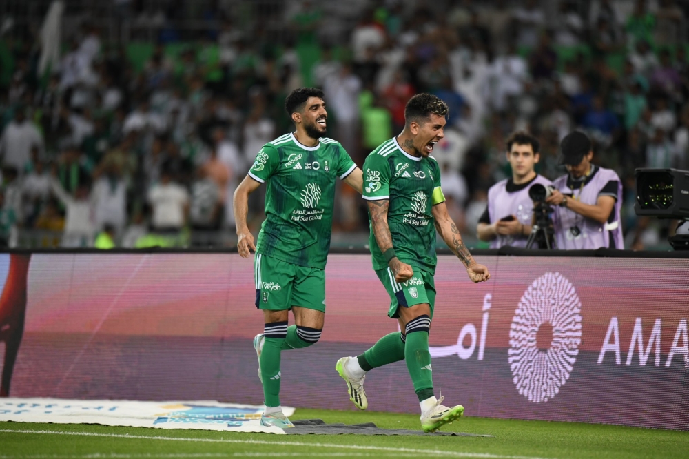 فيرمينو يعود للتسجيل مع الأهلي بعد غياب 189 يوم