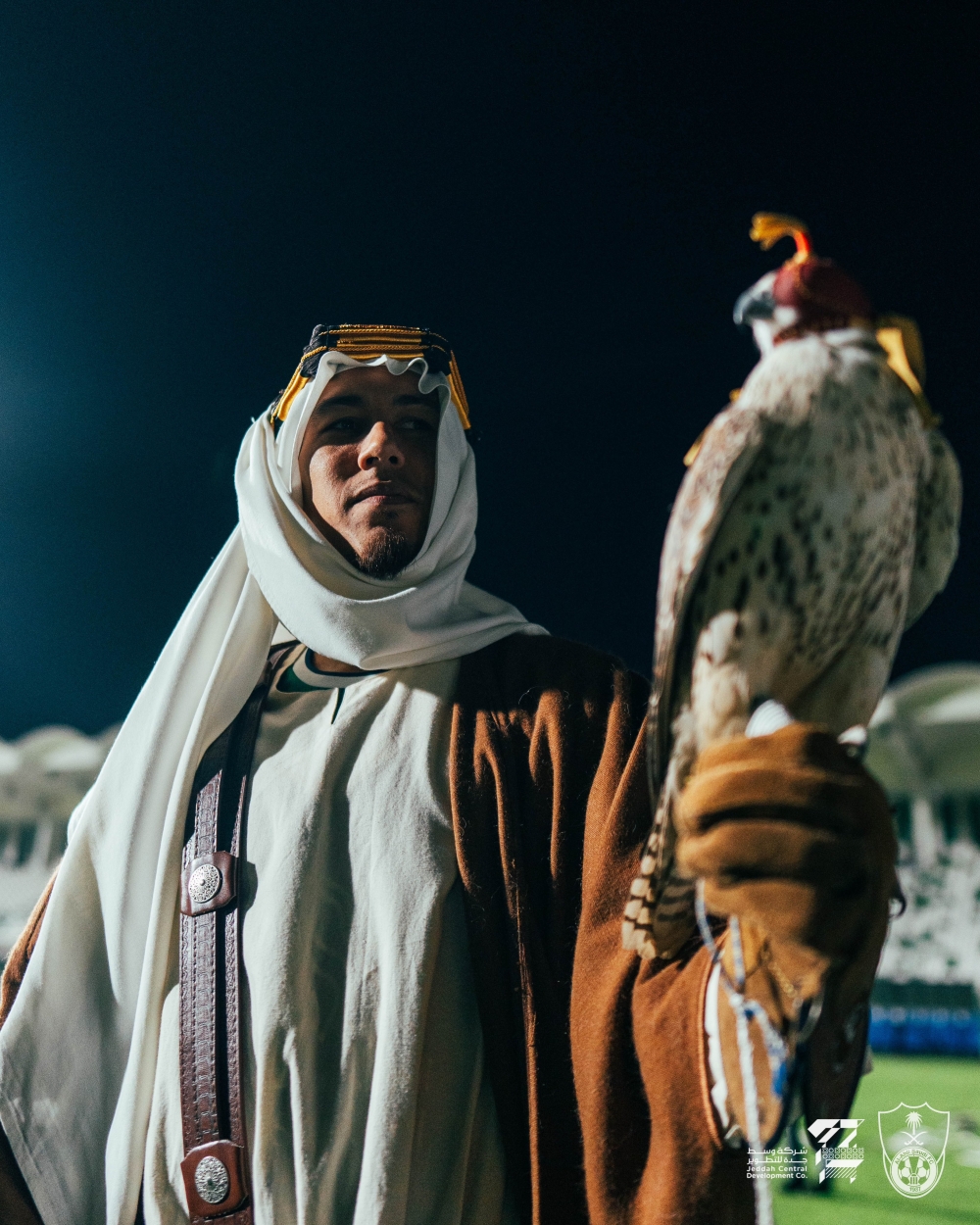 نجوم الأهلي يحتفون بيوم التأسيس