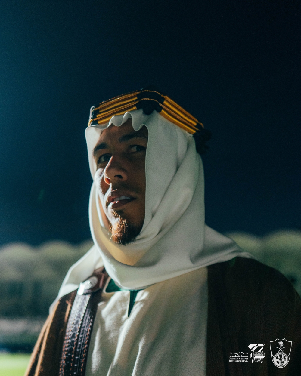 نجوم الأهلي يحتفون بيوم التأسيس