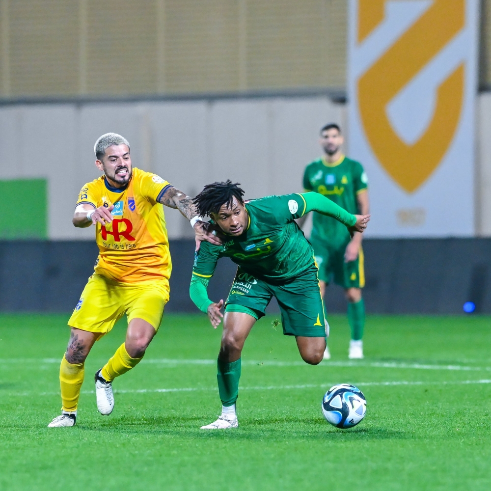 الحزم يعرقل الخليج بتعادل في دوري روشن 