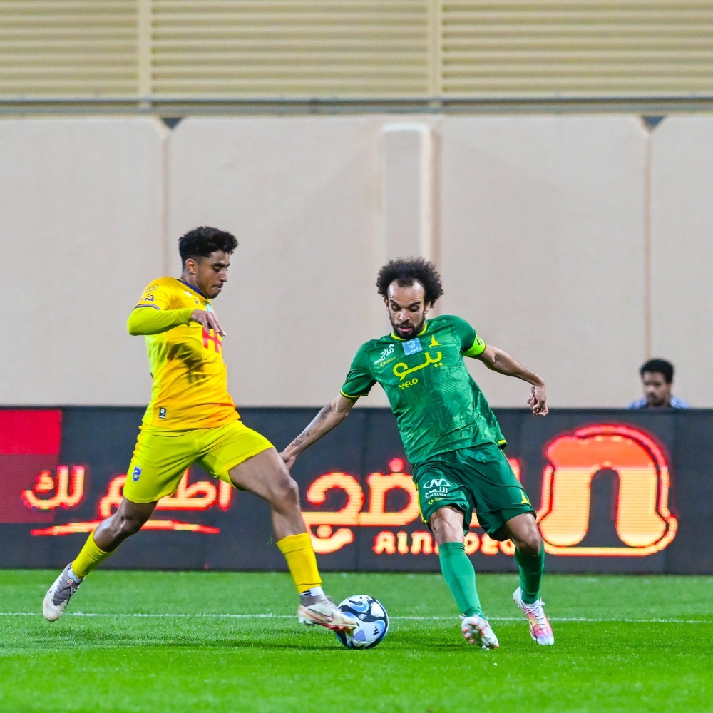 الحزم يعرقل الخليج بتعادل في دوري روشن 