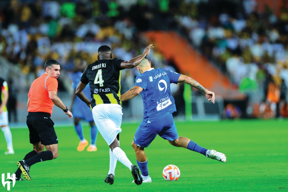 ماذا يفعل الهلال والاتحاد في شهر مارس؟