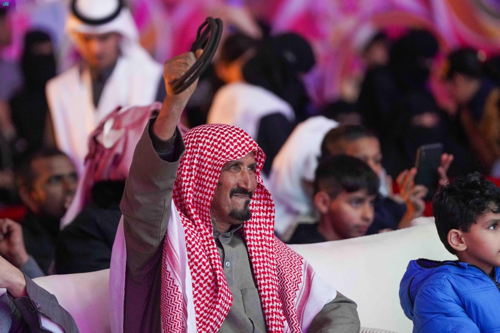 الألوان الشعبية والفنون والفعاليات المتنوعة تستهوي زوار 