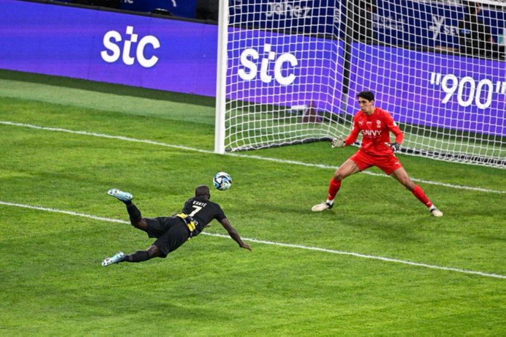 كانتي يواصل التألق مع الاتحاد في روشن