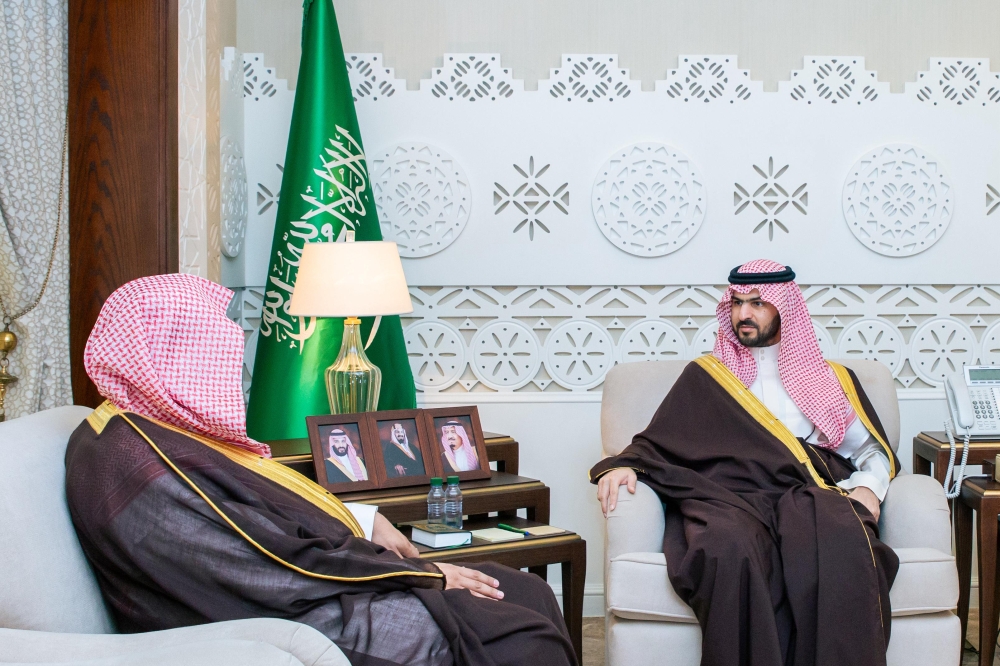 نائب أمير الشرقية يستقبل رئيس المحكمة الإدارية بالدمام
