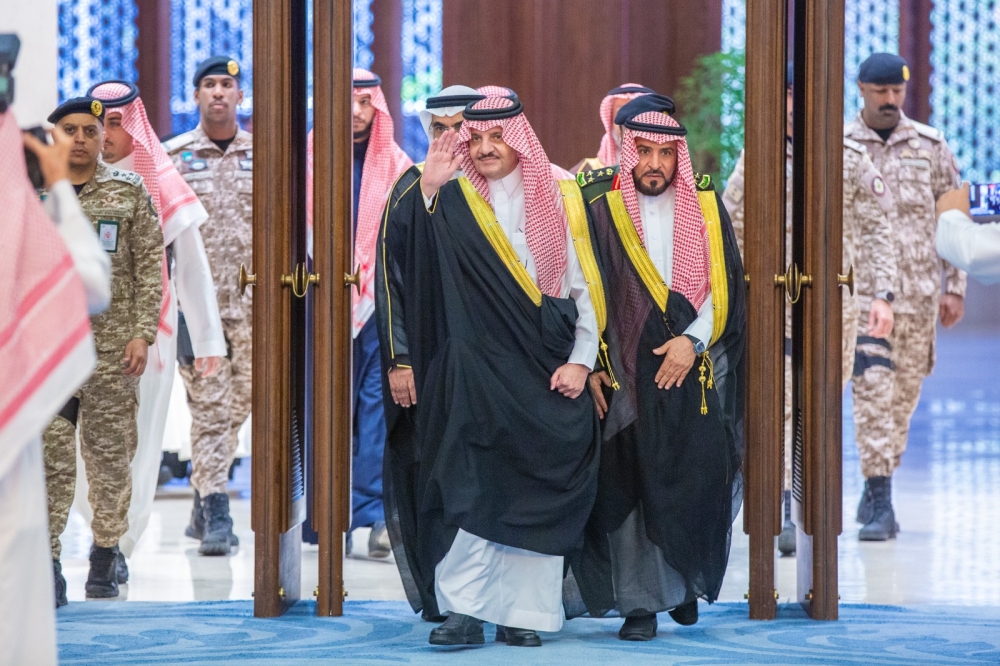 أمير الشرقية خلال حضوره حفل 