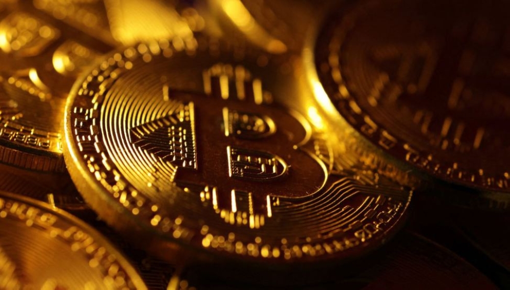 سعر بيتكوين يستمر في الصعود 