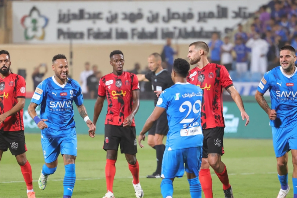 الجمعة.. رغبة الرياض تصطدم بالهلال