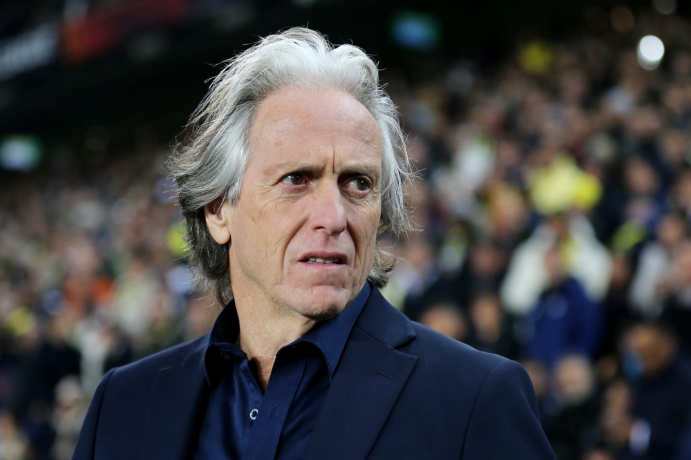 جيسوس يعلن تشكيل الهلال لمواجهة الرياض