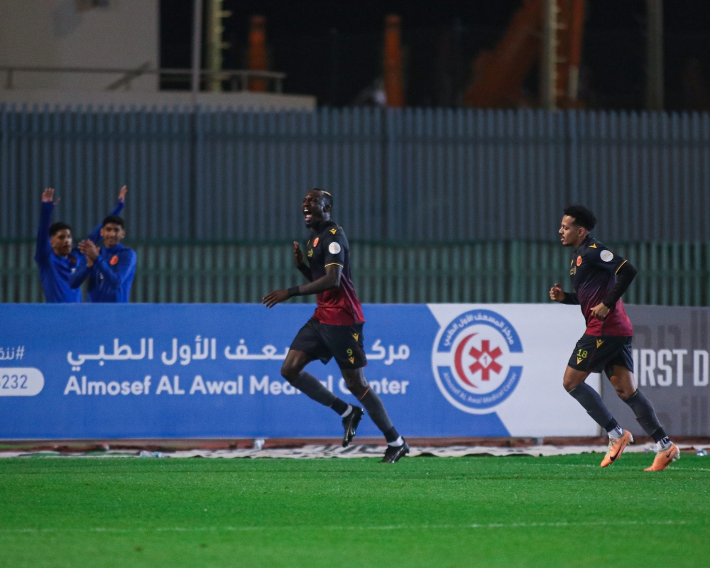 القادسية يعزز صدارته لدوري يلو بثنائية بمرمى الخلود