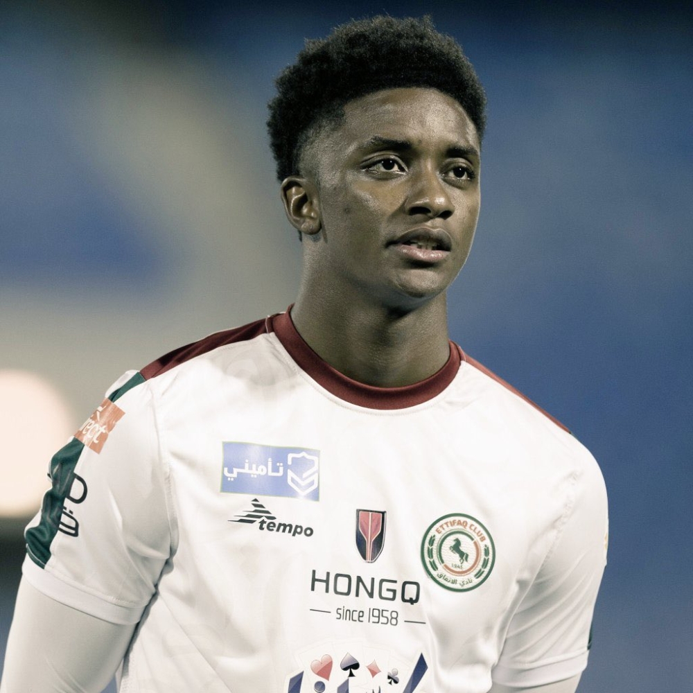 غراي يغيب عن الاتفاق أمام الأهلي