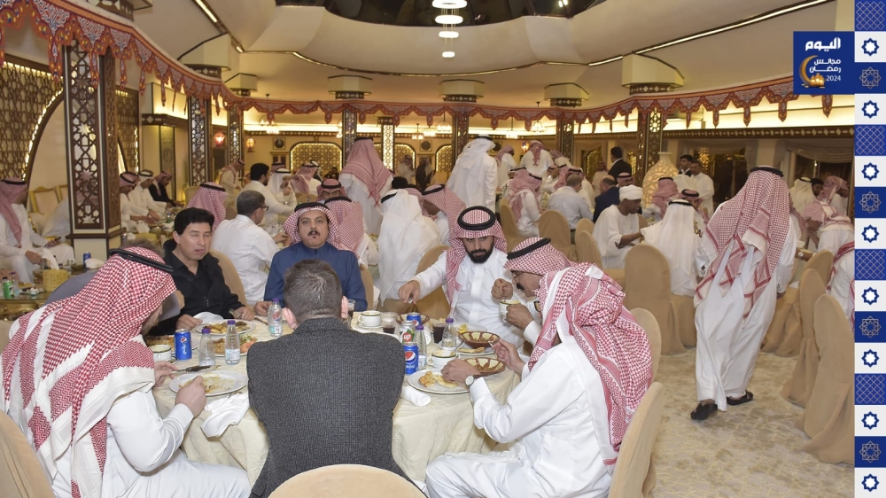 مجلس الميره.. تعزيز لقيم التواصل
